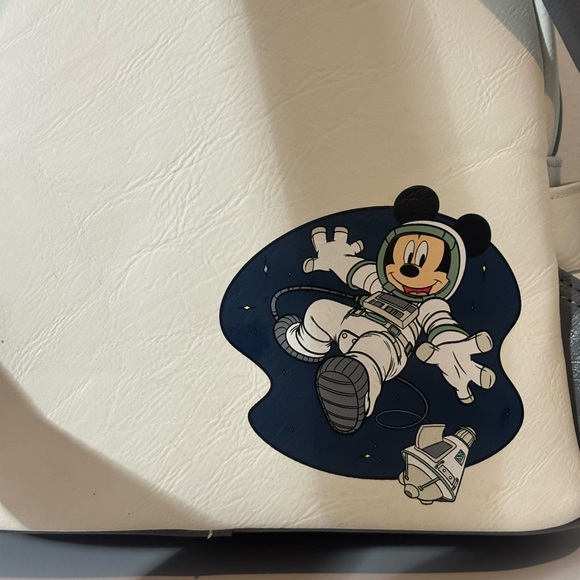 Loungefly Disney Mickey Mouse Spaceman Glow In The Dark Mini Backpack Astronaut - Picture 6 of 13